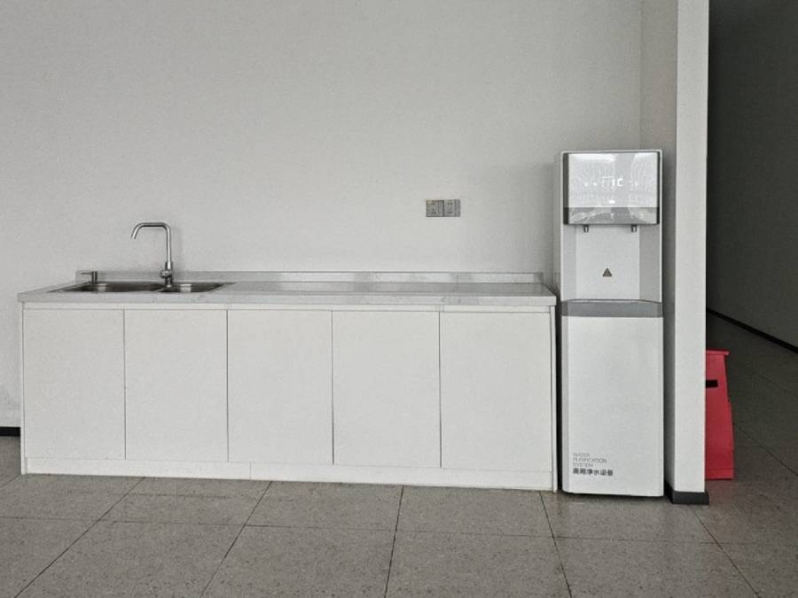 致敬奋斗者！一云净水携美的，为江苏新能源人送上健康活水